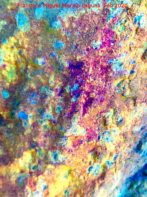 Pinturas rupestres Abrigo Este de las Pe�as de Castro III - Pinturas rupestres Abrigo Este de las Pe�as de Castro III. Tratada con Dstretch