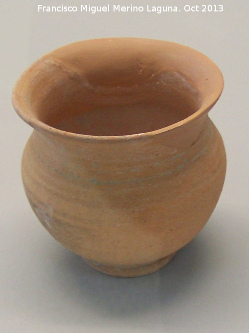 Necrpolis del Sapillo - Necrpolis del Sapillo. Vaso. Museo San Antonio de Padua - Martos