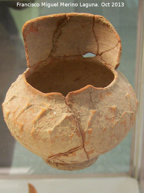 Necrpolis del Sapillo - Necrpolis del Sapillo. Vaso. Museo Colegio San Antonio de Padua - Martos