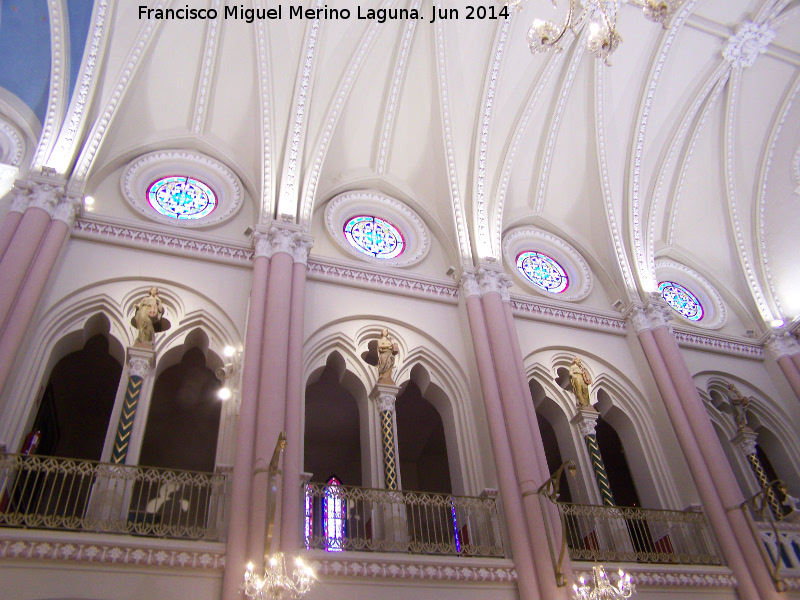 Capilla de los Marqueses de Linares - Capilla de los Marqueses de Linares. Balcones