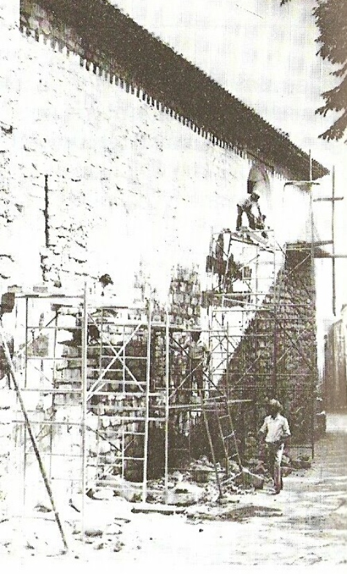 Iglesia de la Magdalena - Iglesia de la Magdalena. Foto antigua. Tapiando la Puerta de las Procesiones