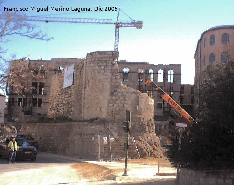 Muralla de Jan. Torren D - Muralla de Jan. Torren D. Durante la construccin del Teatro