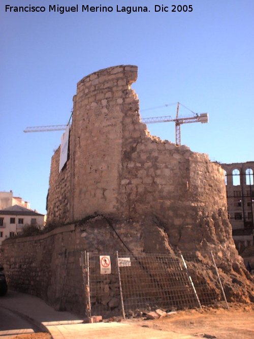 Muralla de Jan. Torren D - Muralla de Jan. Torren D. Durante la construccin del Teatro