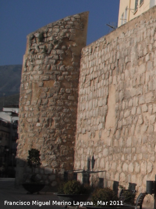 Muralla de Jan. Torren cilndrico de la Carrera de Jess - Muralla de Jan. Torren cilndrico de la Carrera de Jess. 