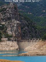 Pantano del Quiebrajano. En sequa