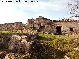 Castillo de Gutamarta. Castillo diluido entre las casas