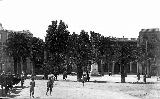 Monumento a Bernab Soriano. Foto antigua. Situacin en la Plaza de la Constitucin