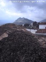 Muralla de Jan. Torren del Conde de Torralba. Peas de Castro desde la Azotea