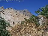 Cortijo del Canjorro. Al fondo Jabalcuz