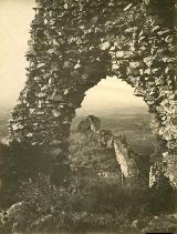 Castillo de la Pe�a. 1912. La foto m�s antigua del castillo