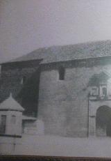 Fuente de la Plaza de la Iglesia. Foto antigua. Pozo que exista antes de la fuente