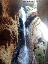 Cueva del Agua. Cascada