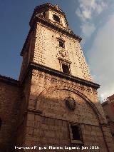 Baslica de San Ildefonso. Torre campanario. 