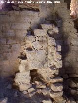 Castillo de Otiar. Torre del Homenaje. Escalera de acceso a la segunda planta