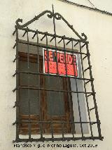 Casa de la Calle Atarazanas n 4. Reja de rosetas baja