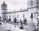 Hospital de Santiago. Fachada. Foto antigua