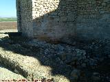 Calatrava la Vieja. Alczar. Detalle de la muralla a extramuros de separacin con la medina