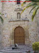 Iglesia de San Bartolom. Portada a los pies del templo