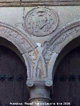 Iglesia de Santa Mara La Mayor. Escudo
