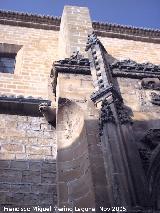 Iglesia de San Isidoro. Grgola de la portada derecha