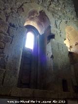 Iglesia de San Lorenzo. Ventana del pasillo