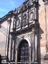 Colegiata de Santa Mara de los Reales Alczares. Portada de La Consolada