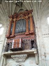Convento de San Esteban. rgano. 