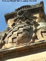 Casa de la Calle Luna y Sol n 16. Escudo