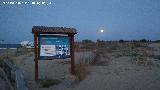 Luna. Playa de Carabass - Santa Pola