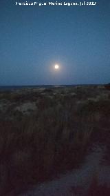 Luna. Playa de Carabass - Santa Pola