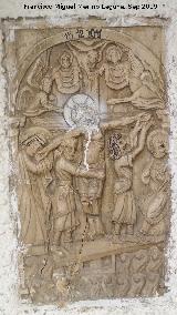 Pilar del Va Crucis. Relieve