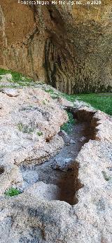 Gours. Cueva de las Grajas - Santiago Pontones