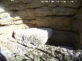 Necrpolis de Las Cuevas. Tumba externa con laja de piedra