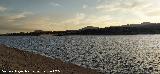 Pantano del Guadal�n. Atardeciendo