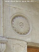 Casa de la Calle Cipriano Alhambra n 31. Cruz de Malta