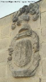 Escudo a la Avenida Andrés Segovia Casa de los Arévalos. Escudo a la Avenida Andrés Segovia