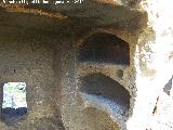 Necrpolis de la Cueva de la Va Sacra. Nichos