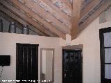 Casona de Caldern. Habitacin con la viguera vista