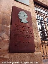 Antigua Universidad. Placa de Antonio Machado