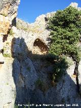 Pinturas rupestres de la Pea del Gorrin IV. Cueva