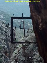 Caminito del Rey. Restos de la antigua conduccin elctrica