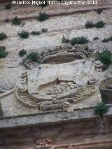 Iglesia de la Inmaculada. Escudo de la torre