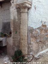 Columna. Calle Peuelas - Pegalajar