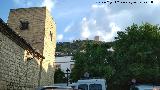 Iglesia de la Magdalena. Con el Castillo al fondo