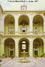 Palacio del Marqus de Santa Cruz. Patio