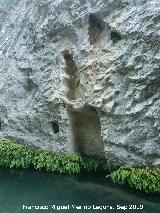 Los Caones. Talladura para dique a la altura de la piscifactora