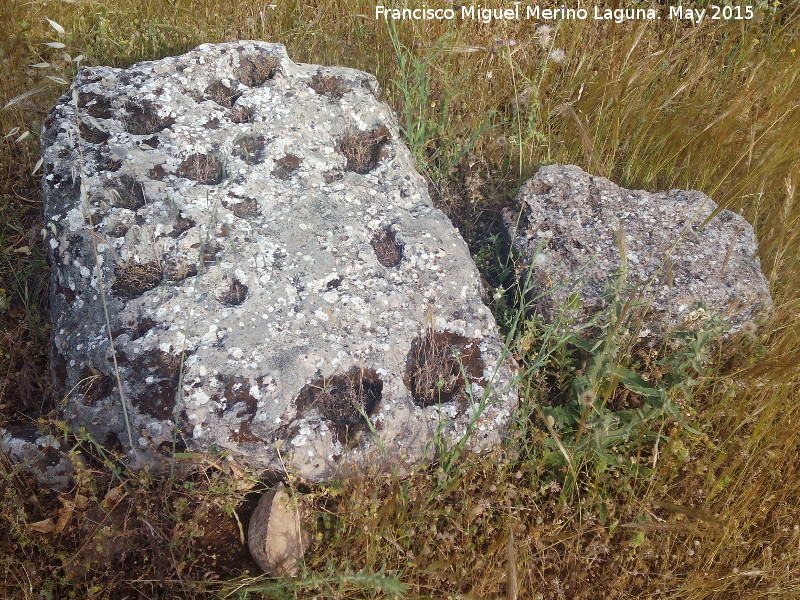 Oppidum de Giribaile. Necrpolis Baja - Oppidum de Giribaile. Necrpolis Baja. Sillares