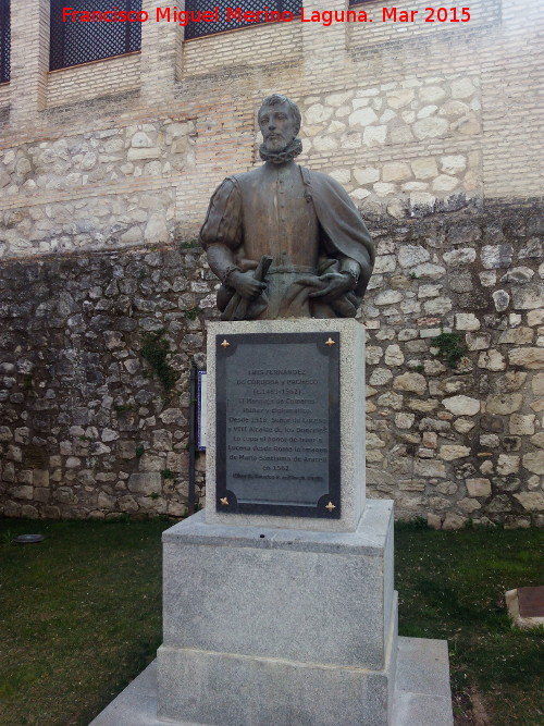 Monumento a Luis Fernndez de Crdoba - Monumento a Luis Fernndez de Crdoba. 