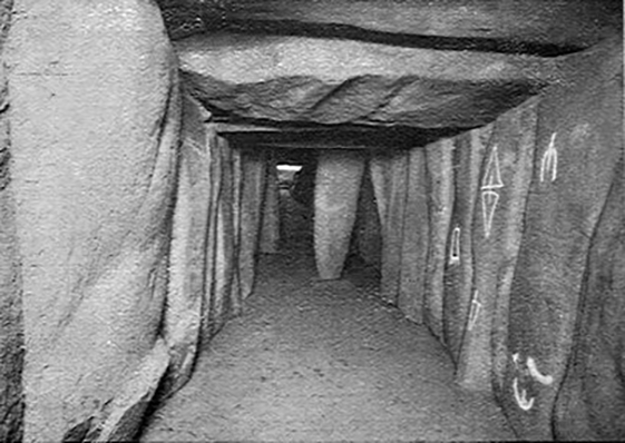 Dolmen de Soto - Dolmen de Soto. Foto antigua