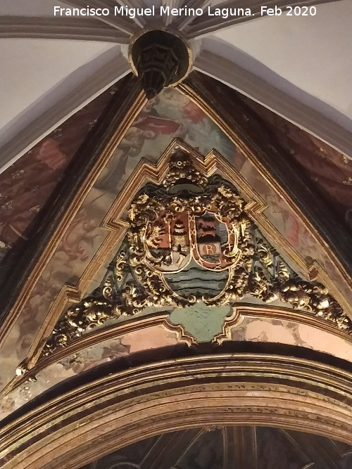 Bas�lica de San Ildefonso. Tabern�culo - Bas�lica de San Ildefonso. Tabern�culo. Escudo